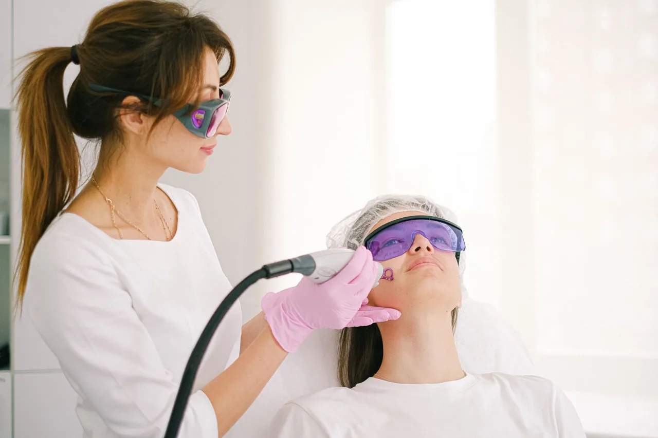 Laser vs IPL for Pigmentation: Choosing the Right Light for the Concern