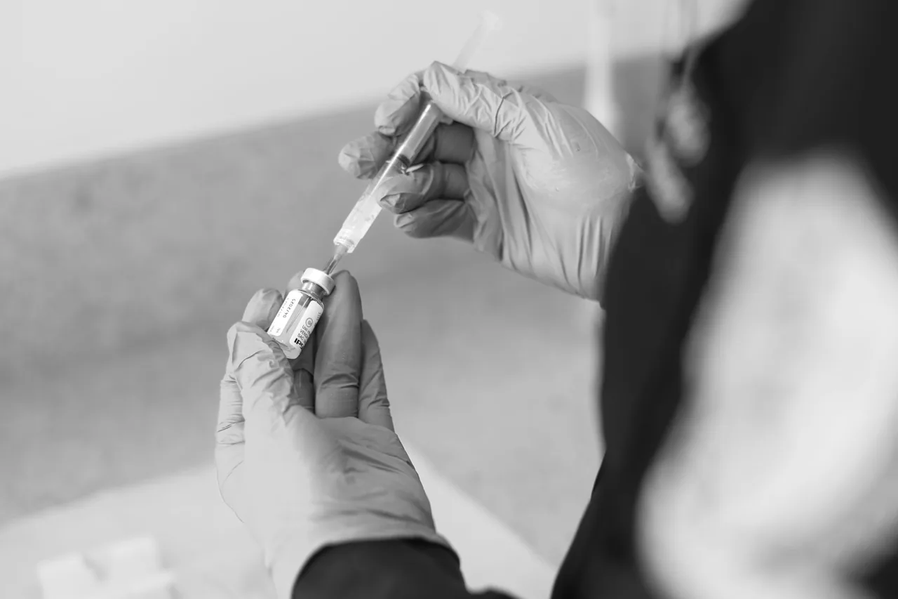 Reconstitution & Dilution Economics: How Your Saline Volume Quietly Changes Your Cost-Per-Unit